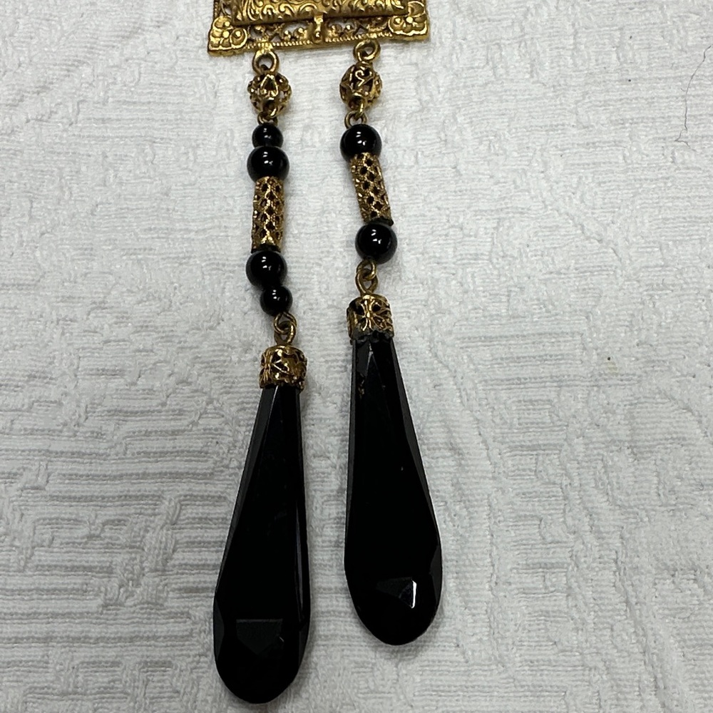 Vintage Black and Gold colored Necklace - Picture 3 of 7